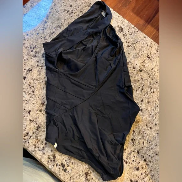 Summersalt Sidestroke in Sea Urchin - Picture 7 of 8